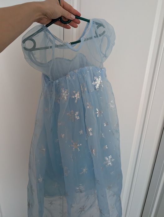 Платье Эльзы в идеальном состоянии