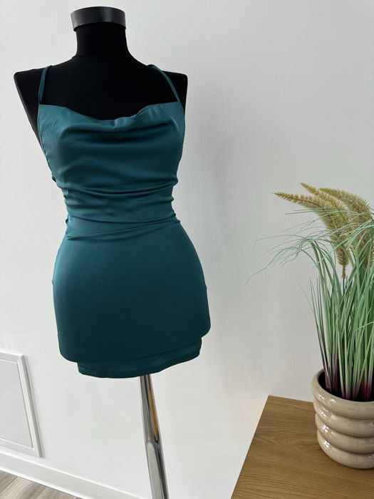 Rochie cu spatele gol