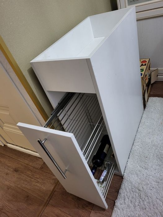 Шкаф барный ... .