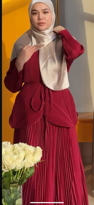 Платье  раскошное