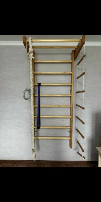 Шведская стенка для фитнеса