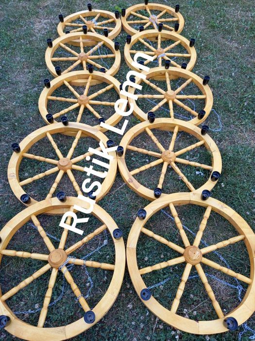 Lustre rustice din lemn