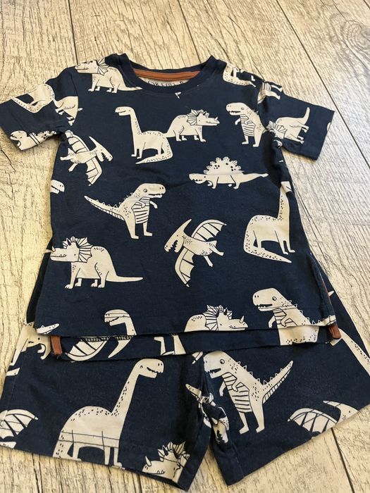 Set 3 Pijamale NEXT noi cu etichete pentru 18-24 luni