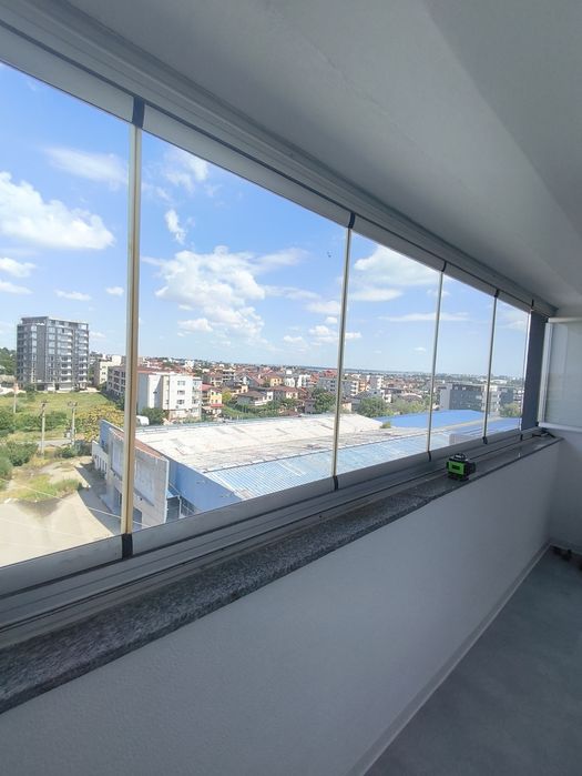Sticla glisantă balcon