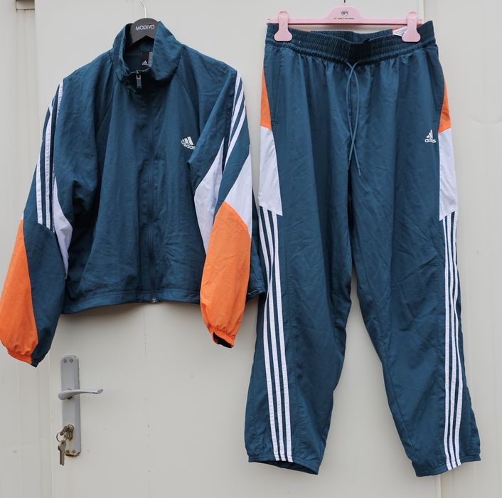 Adidas GameTime  Performance оригинален дамски екип Л размер нов