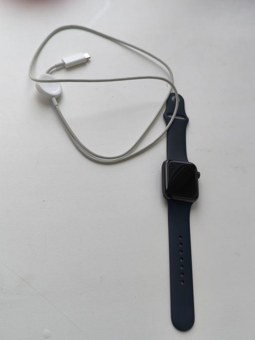 Apple watch se 44m