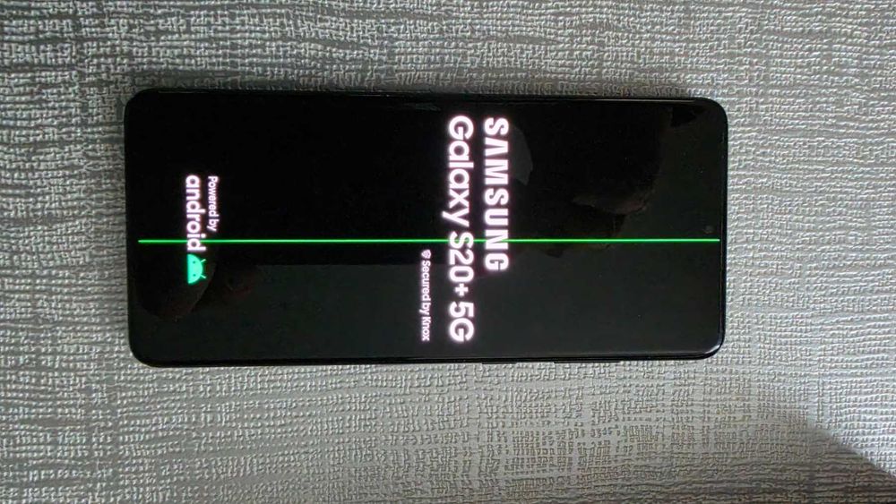Смартфон Samsung Galaxy S20+ Plus