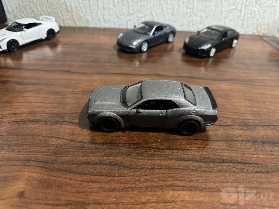 Машинки 1:24, RMZ City фирма