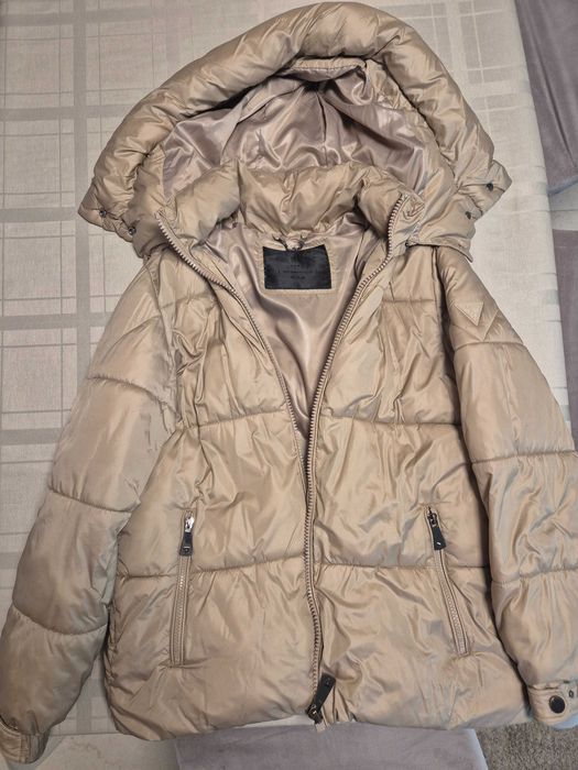 Дамско зимно яке Guess