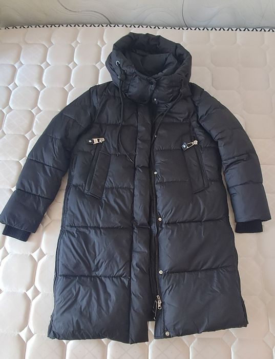 Продам зимние куртки