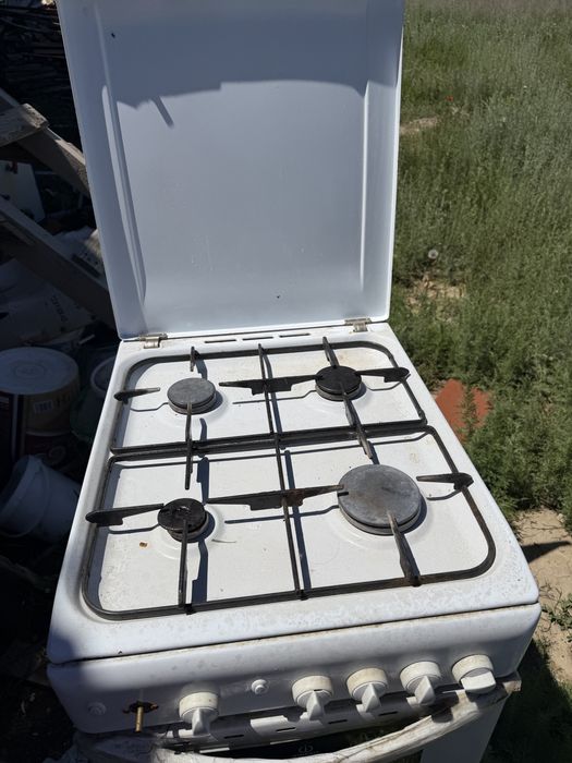 Отдам газ плиту бесплатно