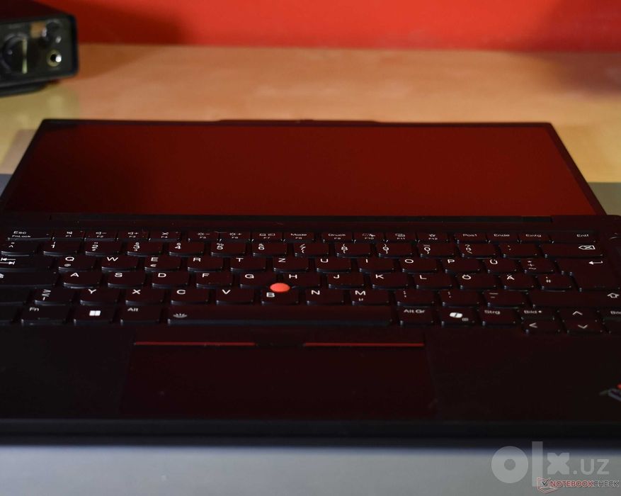 Lenovo ThinkPad T14s G6 (Snapdragon)