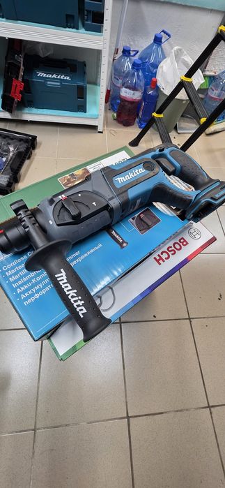 Акумулаторен перфоратор Makita DHR241Z