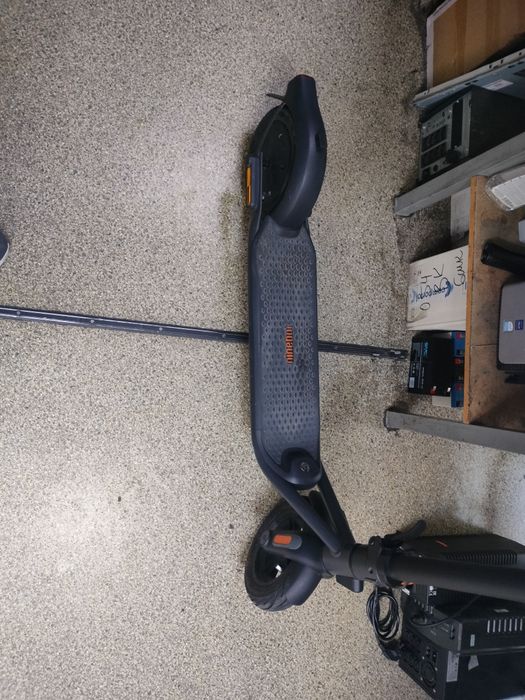 Электросамокат Ninebot KickScooter F2 Plus