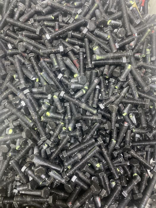 Болты м 12 бу состояние новых