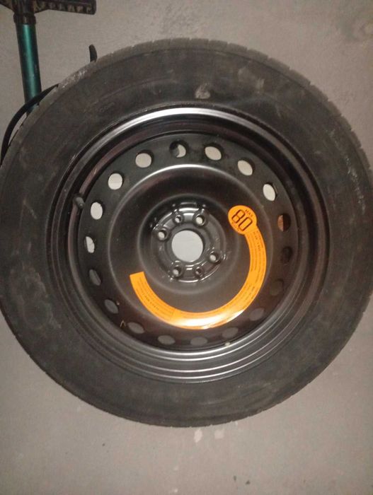 Нова гума с джанта 205 55 16