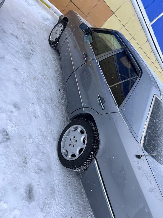 Продам мерседес 124