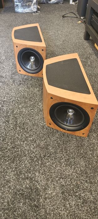 KEF Q2ds / Boxe Surround Dipol /  Tehnologie Uni-Q / Sunet Cinematic 3D