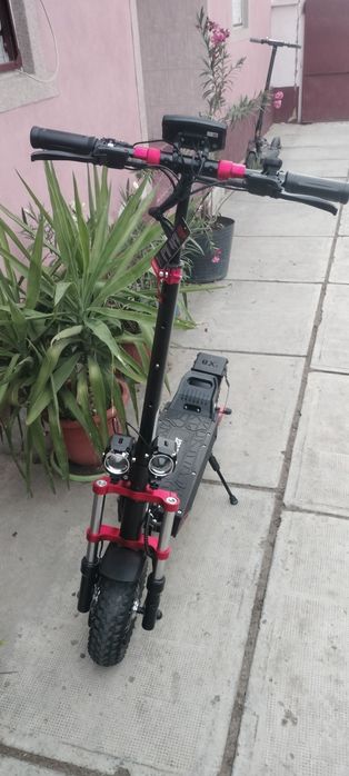 Trotinetă e scooter IX8