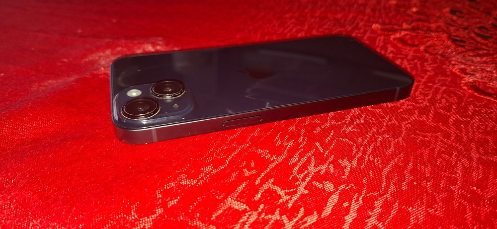 Iphone 14  /  128 Gg