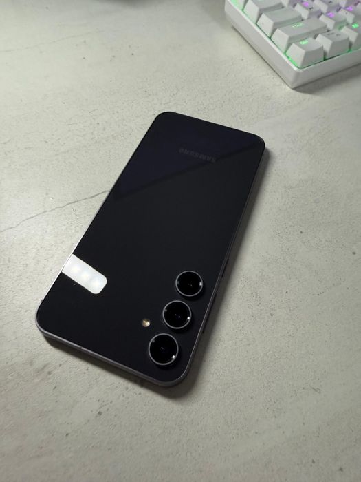 Обмен Samsung s23FE