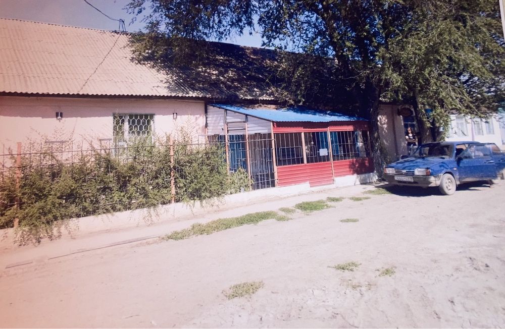 Продается здание с участком