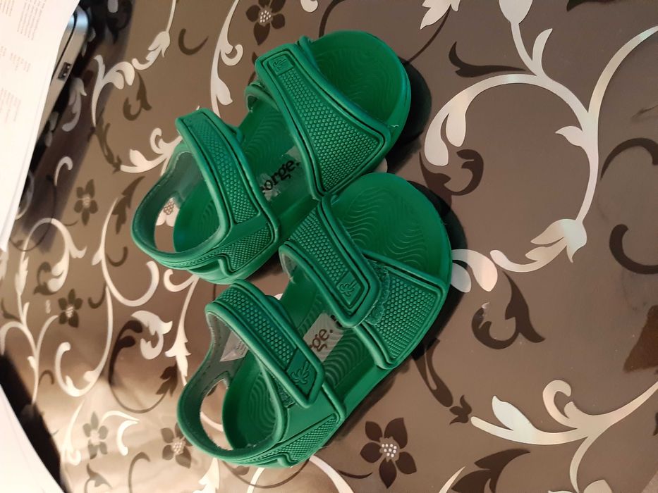 Детски сандали