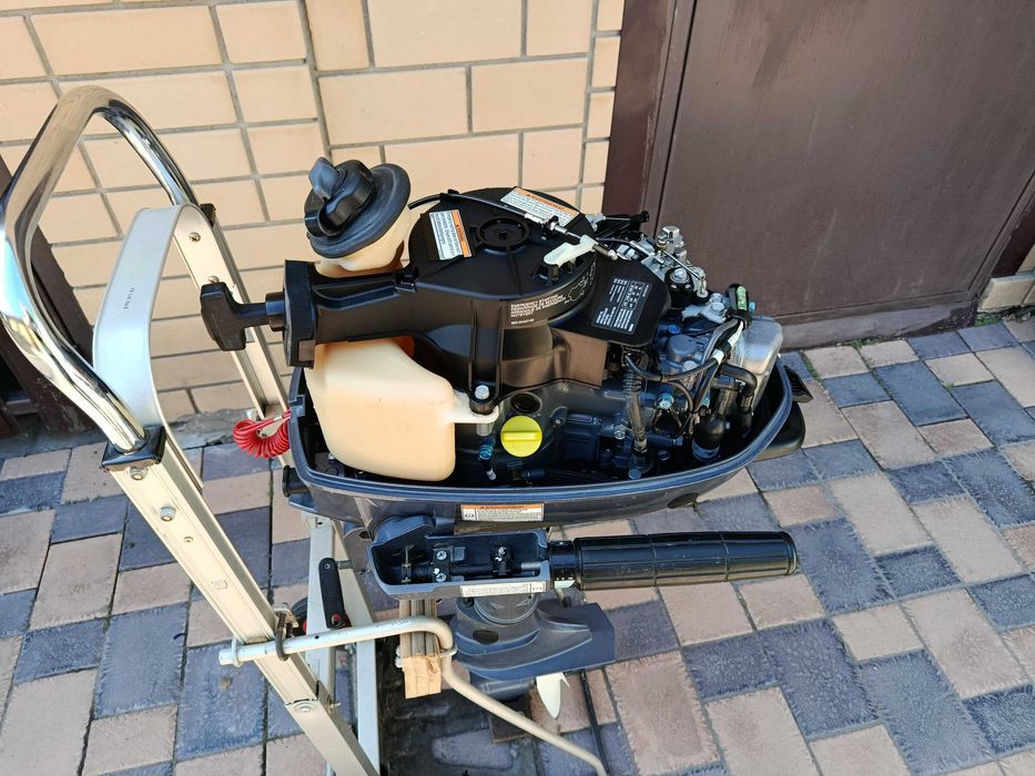 Лодочный мотор Yamaha 5 л.с.