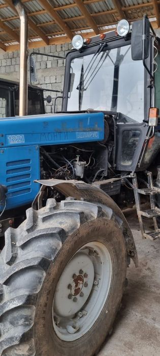Продам Трактор Беларус 1221.2