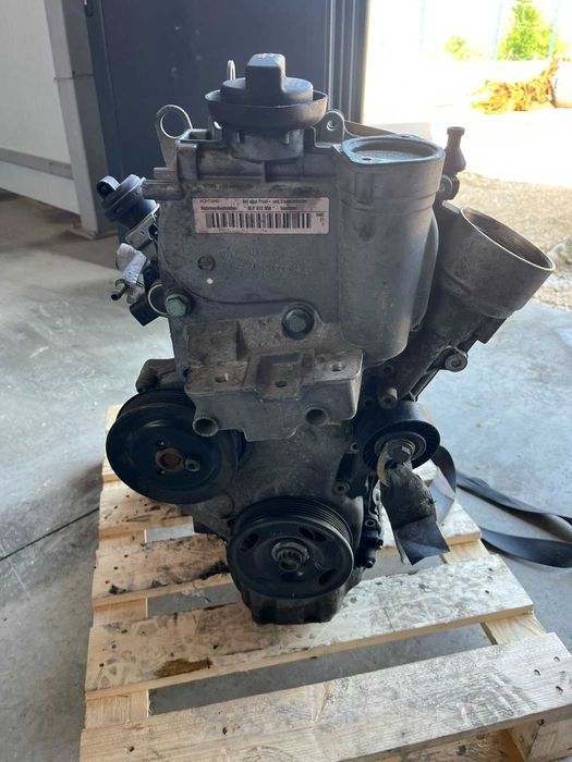 Двигател VOLKSWAGEN GOLF 5 1.6 FSI 116к.с.-КОД:BLP