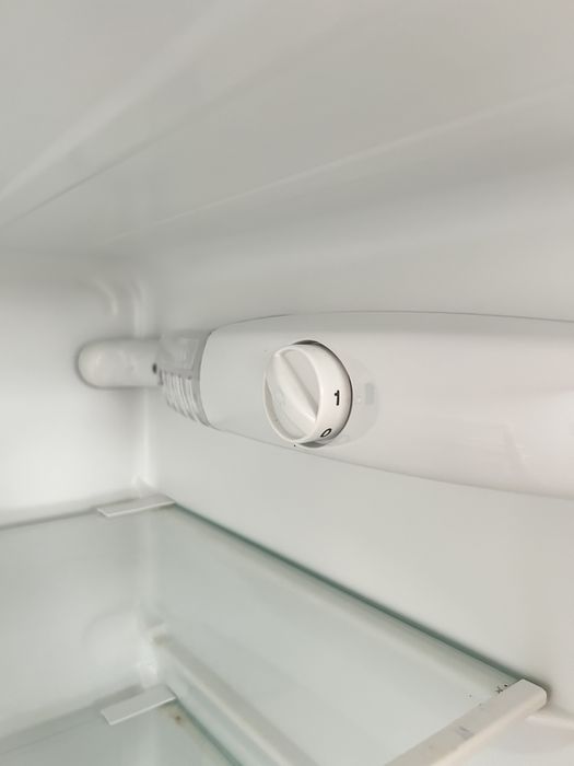 Frigider Zanussi CT235 – 235L, Congelator, 140 cm, Perfect Funcțional