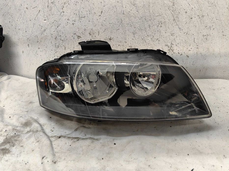 Оригинален фар ЛЯВ ДЕСЕН  Ауди А3 Audi A3