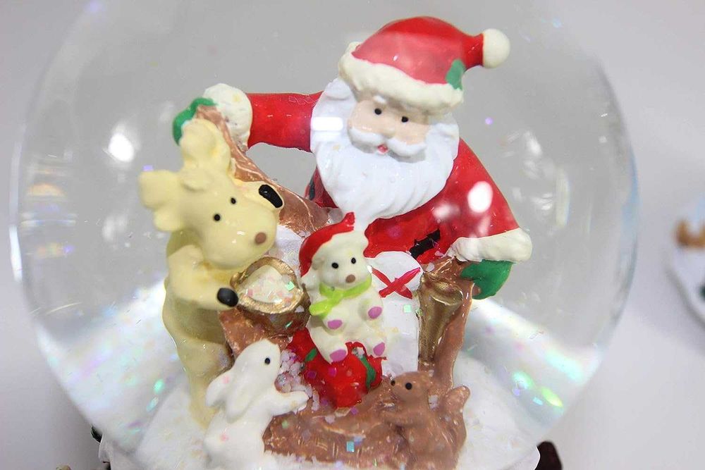 Glob Muzical Melinera cu Zăpadă pe Tema Crăciunului