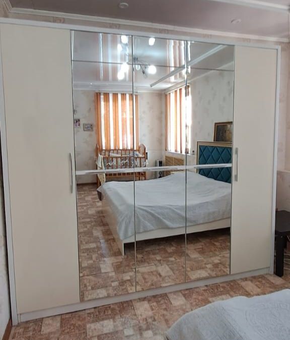 Продам шкаф 5 дверный