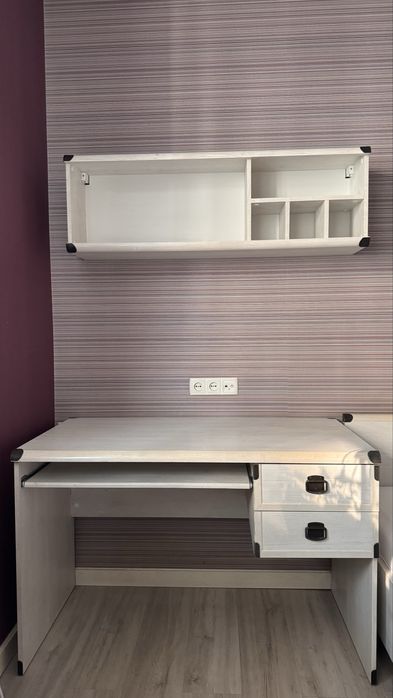 Компьютерный стол + настенная полка BRW