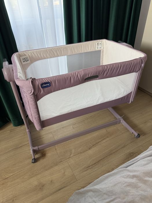 Patut atasabil pentru bebelusi Chicco roz