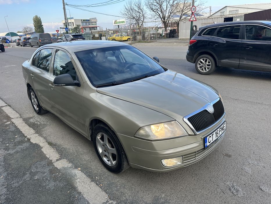 SKODA Octavia 2012 — imagine 3