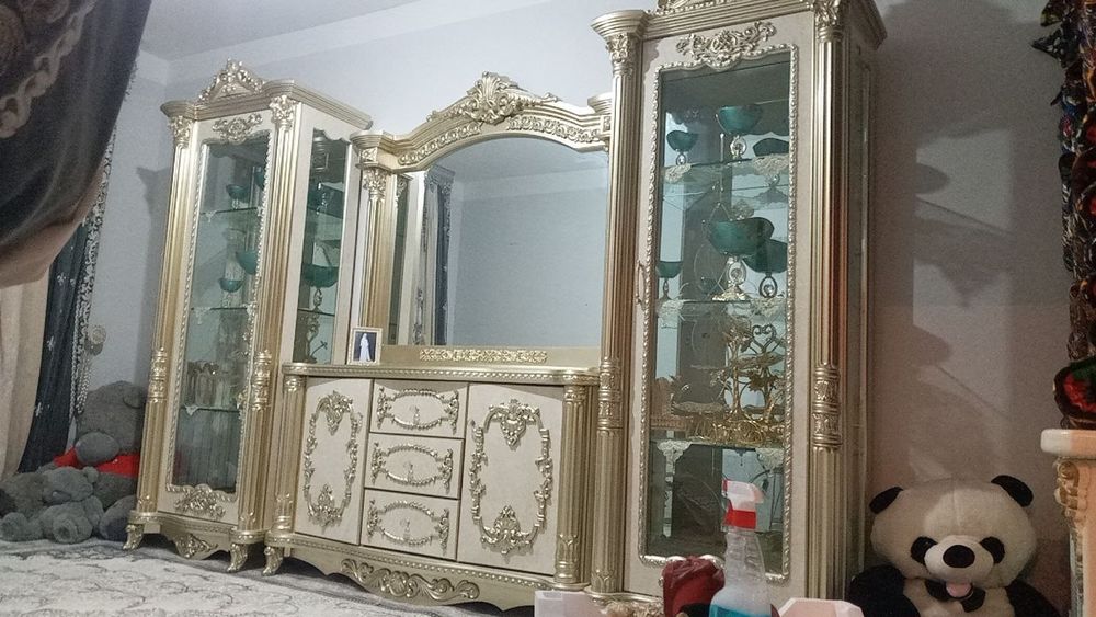 Mebel sotiladi kamplekt