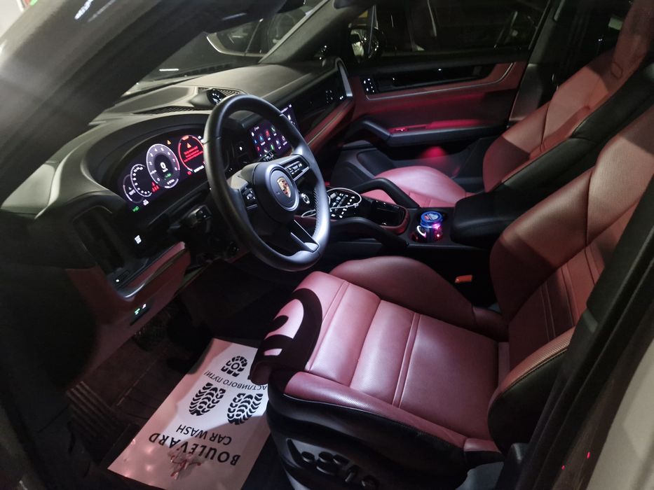 Porsche Cayenne Coupe Hybrid full paket