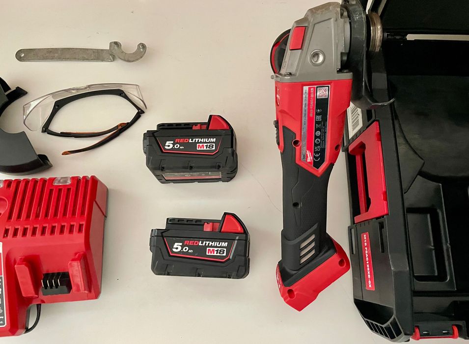 Milwaukee M18 FSAG225XB polizor unghiular flex