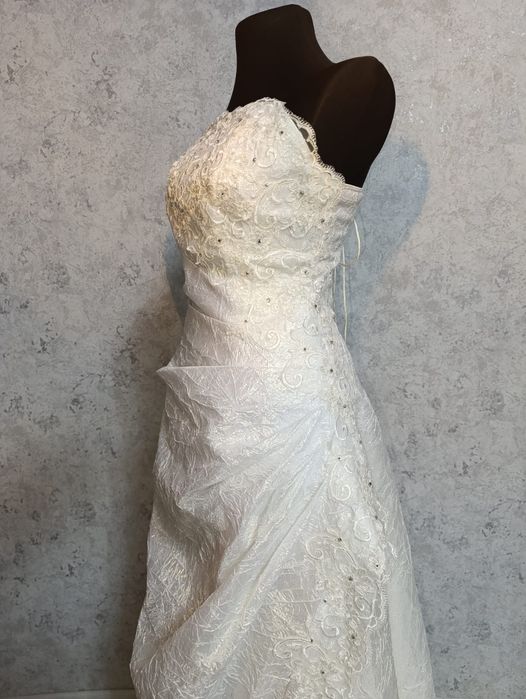 Продам новое свадебное платье.