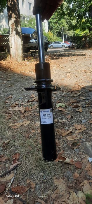 Vând amortizoare fata Sachs