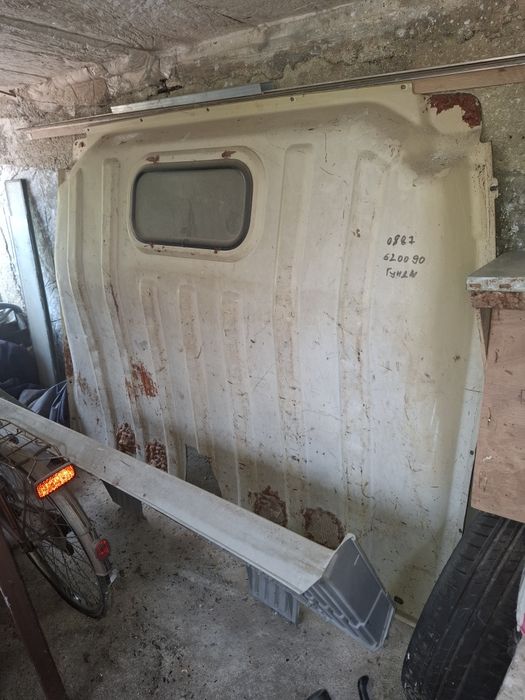 Преградна стена за Peugeot Boxer и пластмасов багажник над седалките