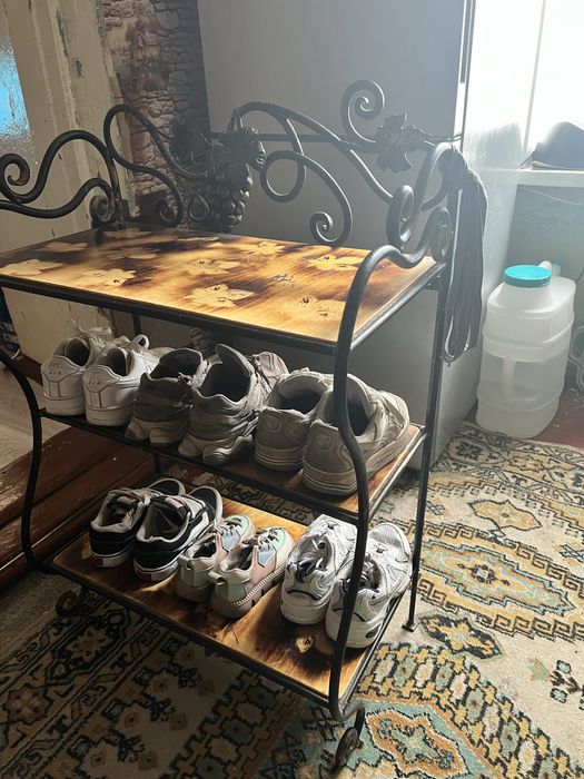 Кованная полка для обуви, полка под телевизор.