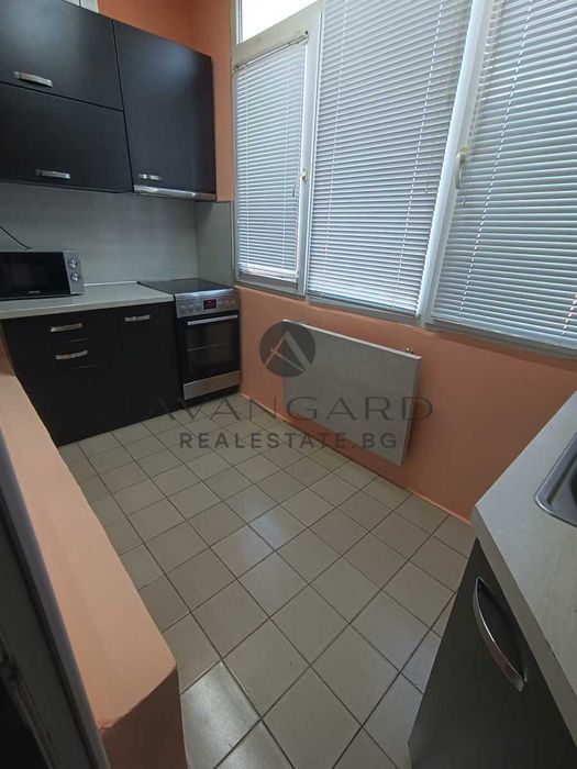 Продава се Двустаен апартамент в Пловдив, Изгрев - 48 кв.м за 1167 €/кв.м - Снимка #6