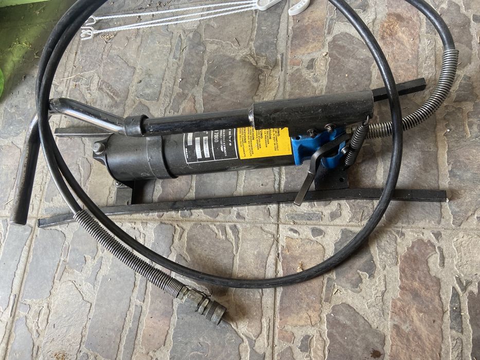 Cap hidraulic pentru taierea cablurilor electrice