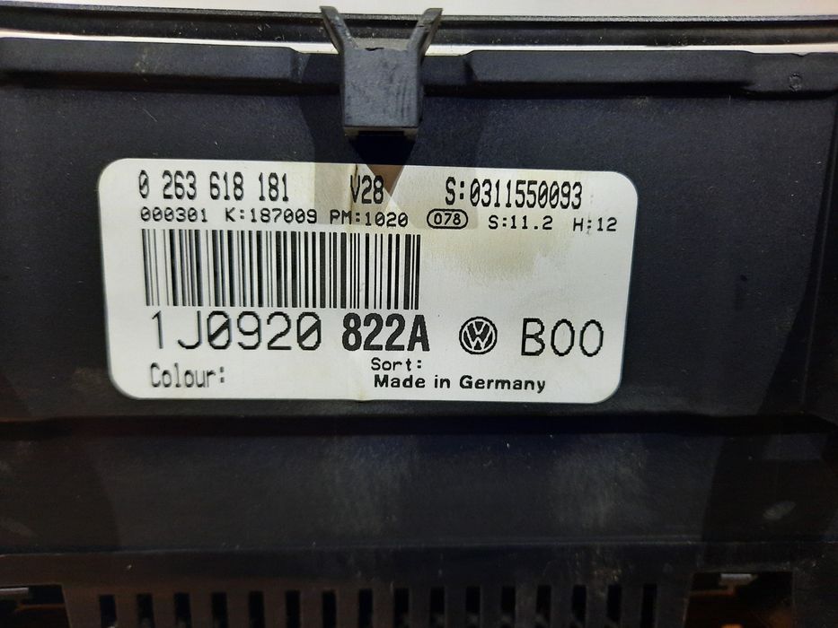 Щиток приборов VW Bora