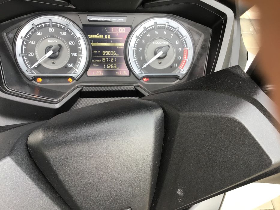 Vand scooter Honda Forza 350