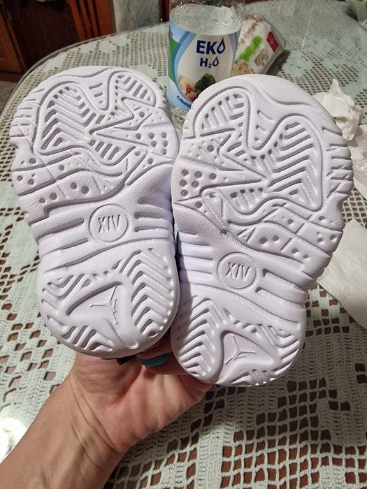 Бебешки обувки jordan