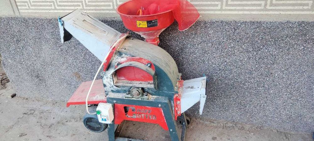 Yem va hashaklarni maydalaydigan va saralaydigan drabelkalar sotiladi.